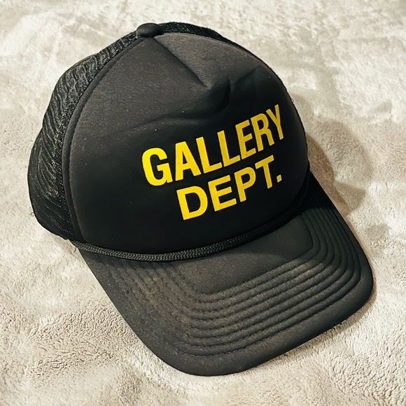 GALLERY DEPT Black Trucker Mesh SnapBack Hat - Picture 1 of 4
